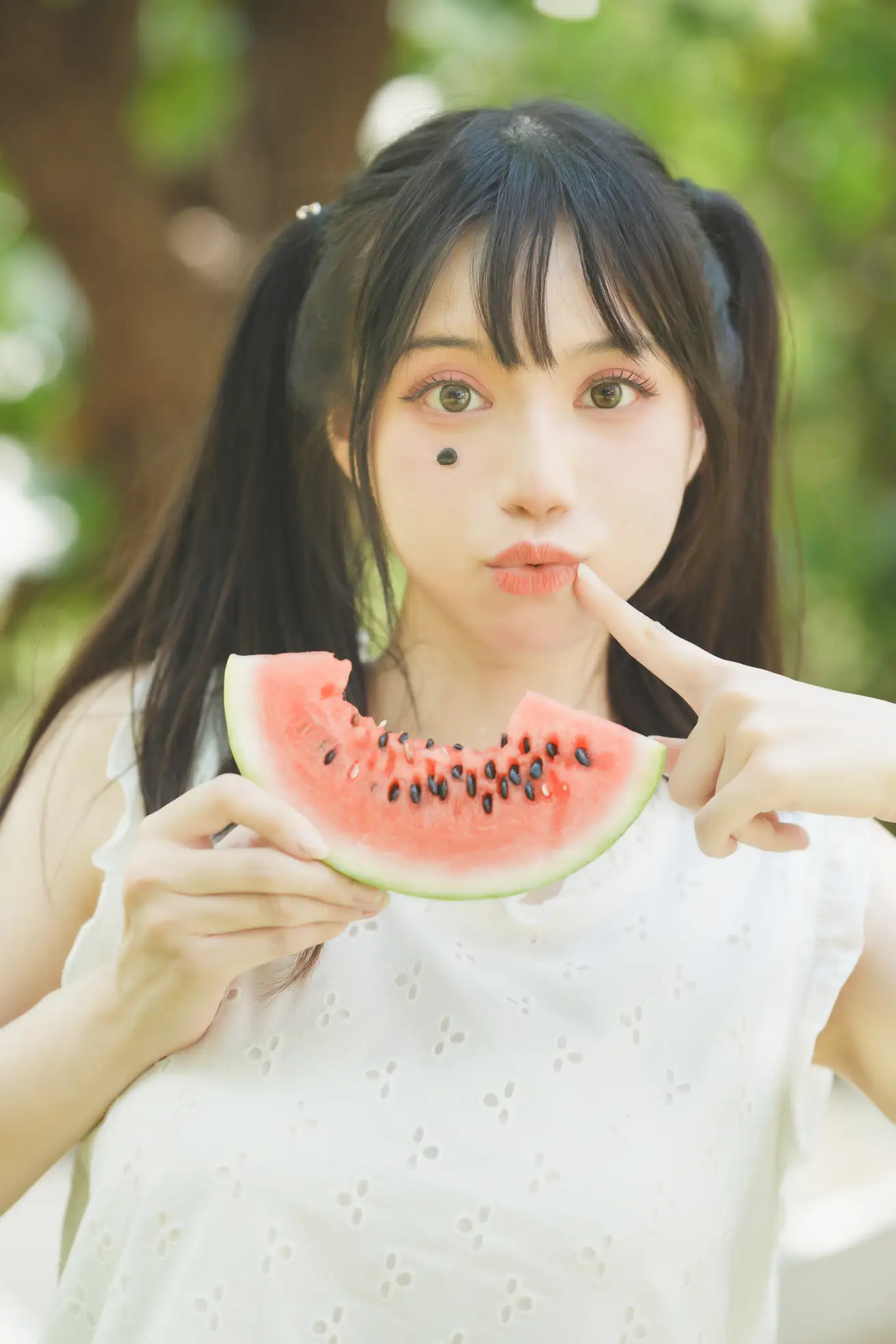 [YITUYU] 2022.09.05 Vol.1877 – Summer Girl and Watermelon Two plus six#[39P]-39